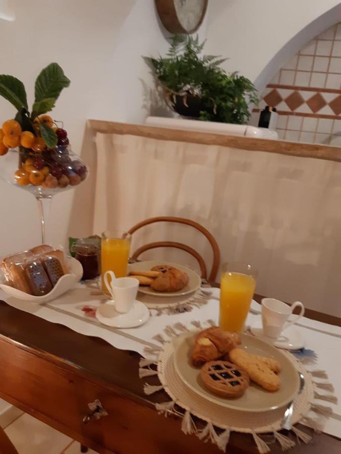 Donna Lucrezia Dimora A Corte B&B Conversano Luaran gambar